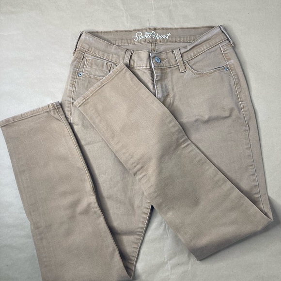 Old Navy Sweetheart cut skinny-jeans in khaki size 4 - Picture 5 of 16
